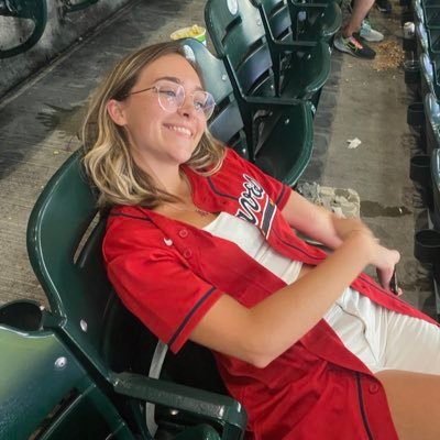 find someone who looks at you the way I’m looking at Grissom in my profile pic ———*advisory statement - I only have twitter for Braves baseball*