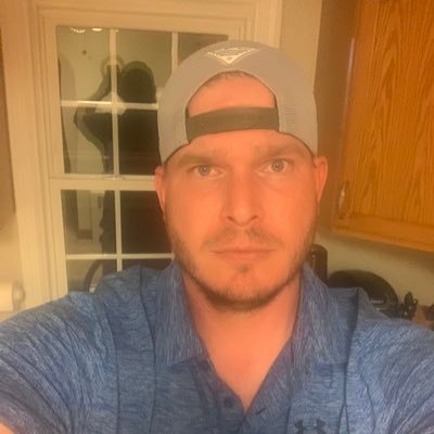 Grad of Ubalt with a BS in Marketing, currently working in Baltimore.