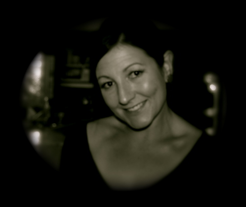 Perth based PR and Media chick, busy mum of 2 beautiful girls who loves her fam and friends, a good laugh, chat and eating out. Say it how you see it!