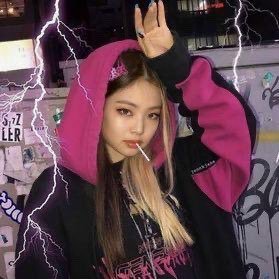 Hey 🖤BLIИKS💗, it’s JEИИIE of BLΛƆKPIИK roleplayer not the #jennie Love interest Taehyung