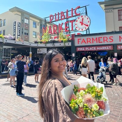 jaeramoose's profile picture. short wedge (: