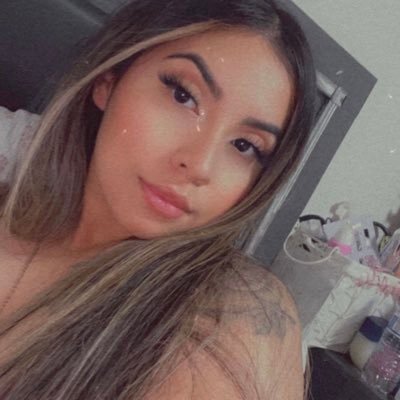 yessenxa's profile picture. 