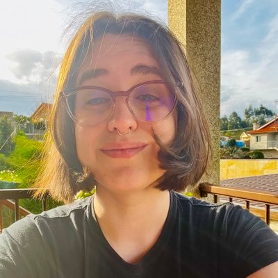 DevOps & Backend | Diseñadora gráfica 💖 | Siempre estoy aprendiendo y creando