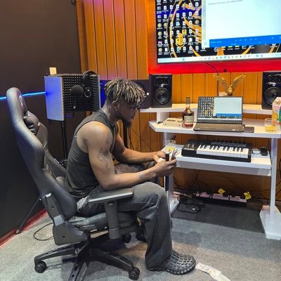 Only1vegass's profile picture. No limit...keep flying🦅