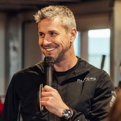 AntAnstead0's profile picture. 🇬🇧 Tv Host, car builder, designer and artist