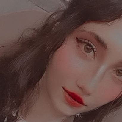 shr___9633's profile picture. 