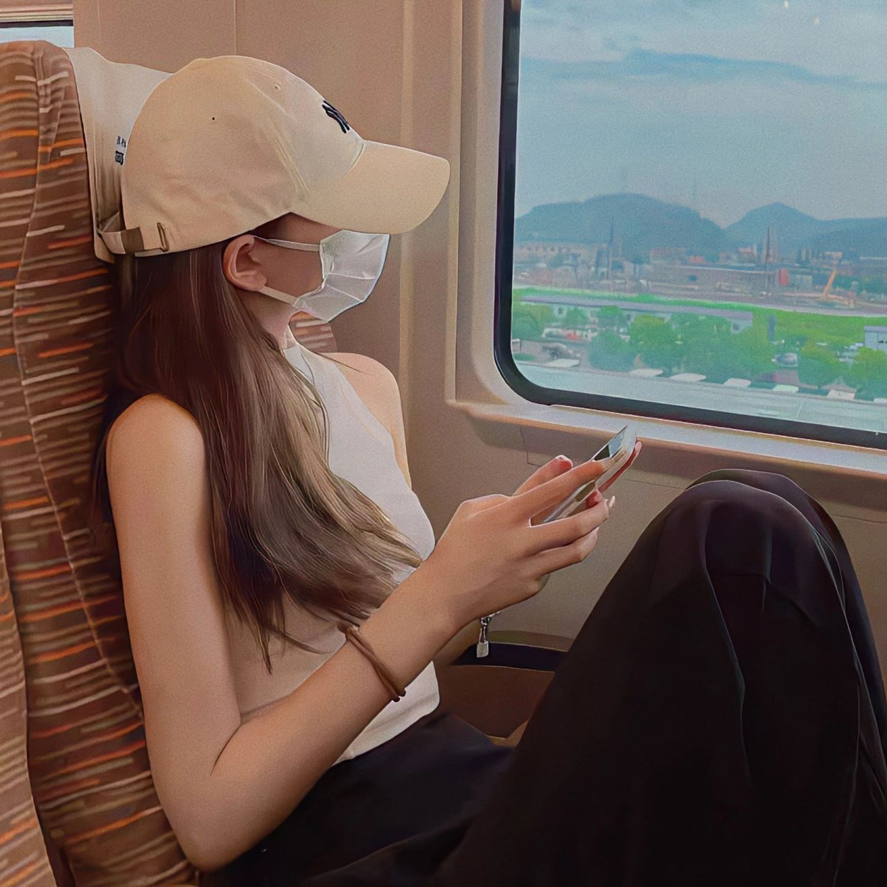 Shesee516173006's profile picture. 