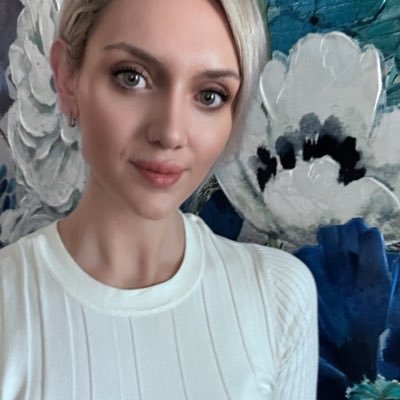 Lyshrose Profile Picture