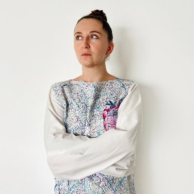 dizlarka's profile picture. ✖️Reflexive artist✖️Searching for self-identity✖️Exploring issues of vulnerability✖️Observing cycles in nature and life✖️Femininity and feminism