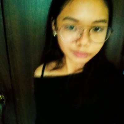 dinneii_am's profile picture. 