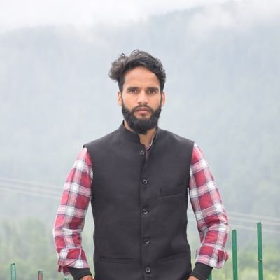 Student of History at University of Kashmir  - Student Activist -   Vice President  Tribals Students Association Kashmir
political analyist/critique
Speaker