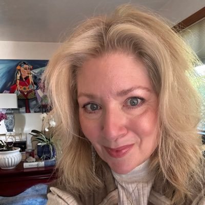 Desiree73122637's profile picture. Creative and hopeful soul- democracy, science and human/civil/women's rights, gun control & 🇺🇦. I ❤️ #running, #painting, #cooking, #gardening. (she/her)