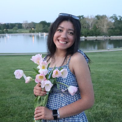 AdriyannaS28's profile picture. 