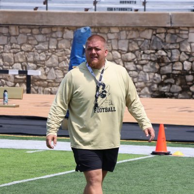 Psalms 46:10 Husband. Father. RBs/TEs Coach / Special Teams & Recruiting Coordinator for @esuhornetsfb
