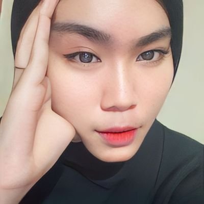 Nurfajria27's profile picture. 