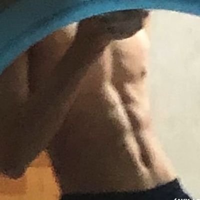 JinthecityJ's profile picture. 