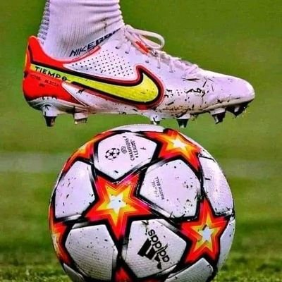 IdnaserA's profile picture. Life is short, so take it easy