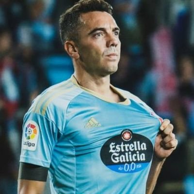 Información/Opinión RC Celta.
Nobre xogo, Afouteza e Corazón.
ASPAS, MOSTOVOI, G.LÓPEZ, MAZINHO, BOBAN, SALGADO, CAÑIZARES, SILVA...A CELESTE NON É UNHA BROMA.