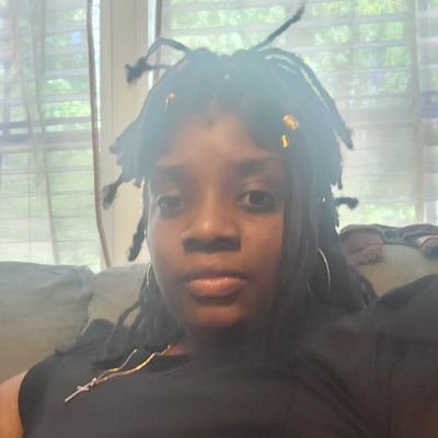 evelinashanice's profile picture. 