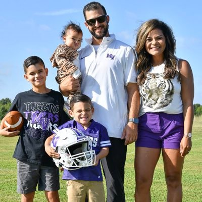 Faith, Family, Football. Christian, Husband, Father, Defensive Coordinator | Assistant Head Coach | Head Track @ Mt Vernon ISD @MV_TigerFB