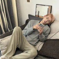 每天都好饿 互fo 互关 (@jxbwhuxngwg) 's Twitter Profile