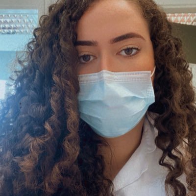Pharmacist, master's student in Cell Biology