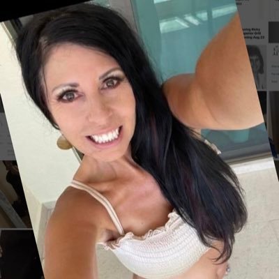 WandaMorg414's profile picture. #TigerNation 💜💛💜💛💜💛