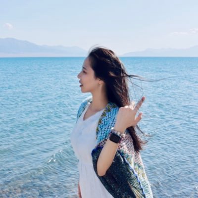 JewelLiu294624's profile picture. 