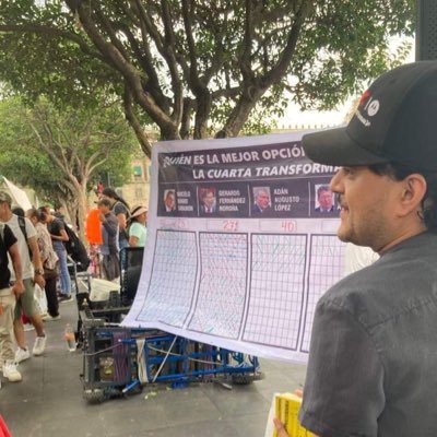 JuanexPecT's profile picture. “Trabajar menos, trabajar todos, producir lo necesario, distribuir todo.”