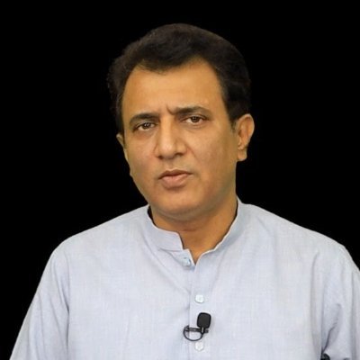 journalist and analyst on political and current affairs.