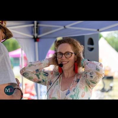 ActioncoachNell's profile picture. Business Coach to ambitious businesses owners
🎤International Professional Speaker & Facilitator
🎙Radio Presenter
 DISC Certified Practitioner