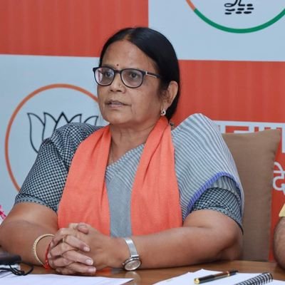 𝑽𝒂𝒓𝒔𝒉𝒂 𝑫𝒐𝒔𝒉𝒊🇮🇳 (Modi Ka Parivar) Profile