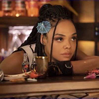 corinthiana apaixonada pela valkyrie da tessa thompson (ela/dela)