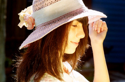Forever young - Ni chicha ni limonada - Straight fringe since 1995