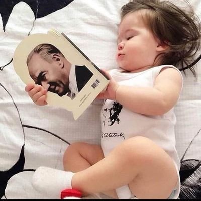 TC.ÖZGÜRLÜK,BARIŞ,UMUT
1881 den Sonsuzluğa Uzanan Bir Sevdadır adın. #ATATÜRK 🇹🇷
❤️🤍🖤🦅🦅