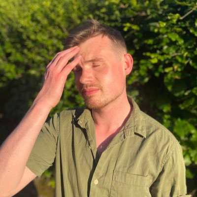 Comms Officer at @PlayPiePint 🎭 🏳️‍🌈 99% of my tweets are about climate crisis + culture | Views my own | He/him