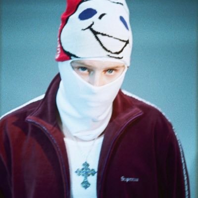 q3lov_'s profile picture. 