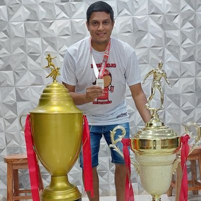 Tecnico Industrial en Mecánica Automotriz🛠, Deportista ⚽️🏀🎾, Estudiante de Administración de Empresas, Estudiante de Técnico Deportivo, Olimpista de Corazón.