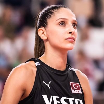 🇹🇷| @vakifbanksk & @tvforgtr derya@keypeoplemedia.com