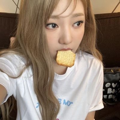 saltyning's profile picture. who's gonna pull back the siren . . .