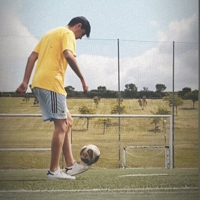 Soci del FC Barcelona i exjugador de futbol. ⚽️VISCA EL BARÇA!! 1899❤️💙