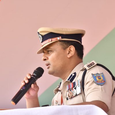 IPS. 2010 Batch. DIG Kolhan Range, Chaibasa. Police Medal for Gallantry. जन्मभूमी-महाराष्ट्र, कर्मभूमी-झारखंड.