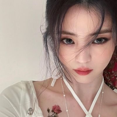 desiorufrey's profile picture. 