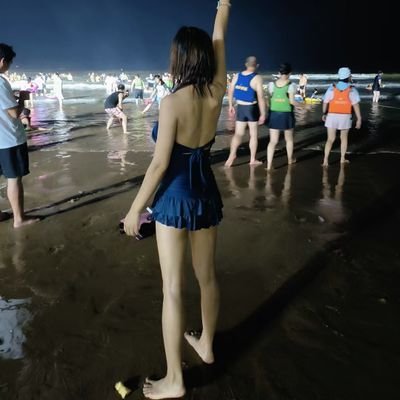 FQ6791052230560's profile picture. 寻找人生的激情和刺激，