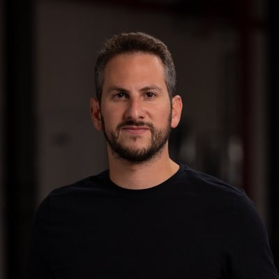 RobbyTal's profile picture. 