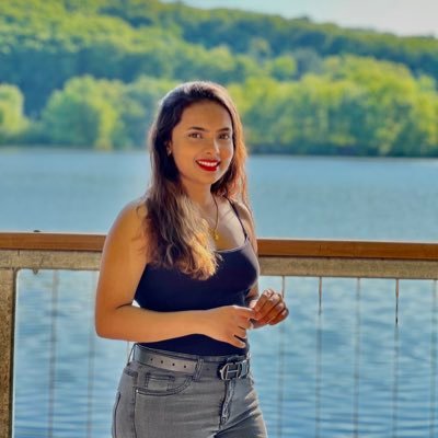 TejalBagul07's profile picture. Artist 👩🏻‍🎨 , Writer 📝 & Marketing Maven 📈| Crafting art, words & strategies for that WOW factor 💥| Let's break the internet, shall we? 🌐✨