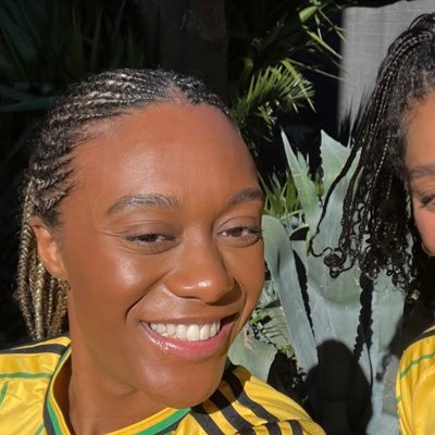 Footballer Jamaica WNT🇯🇲 instagram: allysonswaby10