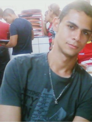 Olá Eu sou Davi Santana, o rpz ai do lado... 

Essas informações eu dou, o resto tente descubtir por si mesmo!