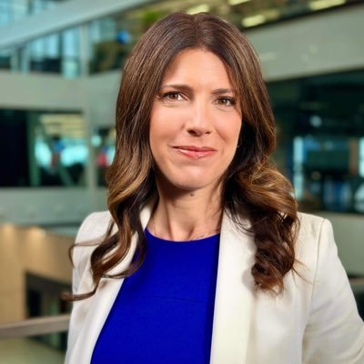 Journaliste-présentatrice à Radio-Canada, en ondes du lundi au vendredi à la matinale @dabordlinfo sur ICI RDI.