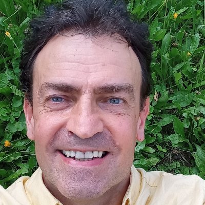 Senior Lecturer, PhD Scholar and academic in Italian and Communication studies. Expert in Italian studies, Classical Eloquence and Public Speaking.